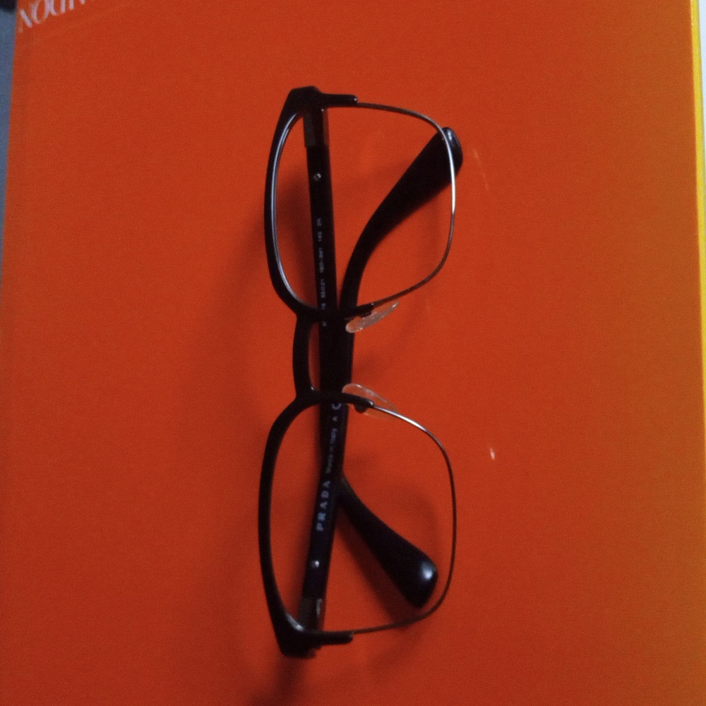 Unisex Black 🖤 Prada Frame